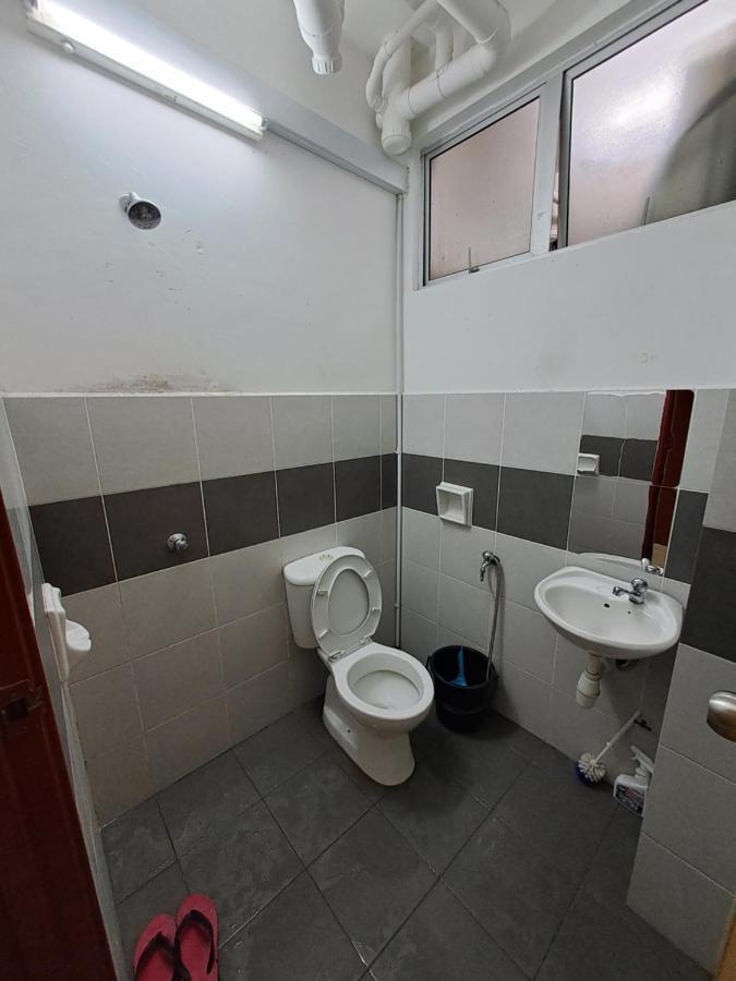 1201 Apartment Ladang Tok Pelam Tepipantaibatuburuk Kuala Terengganu Eksteriør bilde
