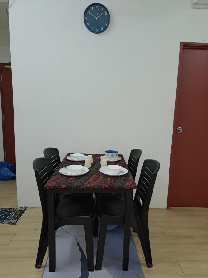 1201 Apartment Ladang Tok Pelam Tepipantaibatuburuk Kuala Terengganu Eksteriør bilde